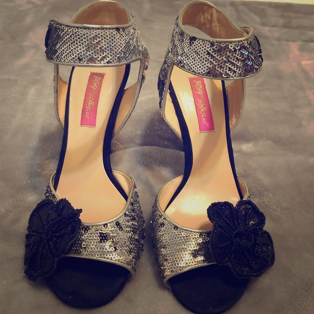 Betsey Johnson sequin heels size 9